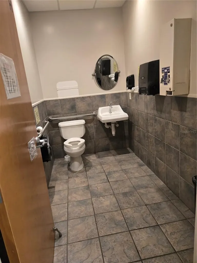 14202 N Nebraska Avenue Tampa FL 33613