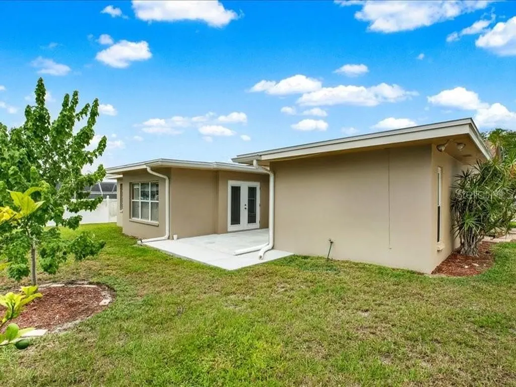 11235 Apache Place Largo FL 33774