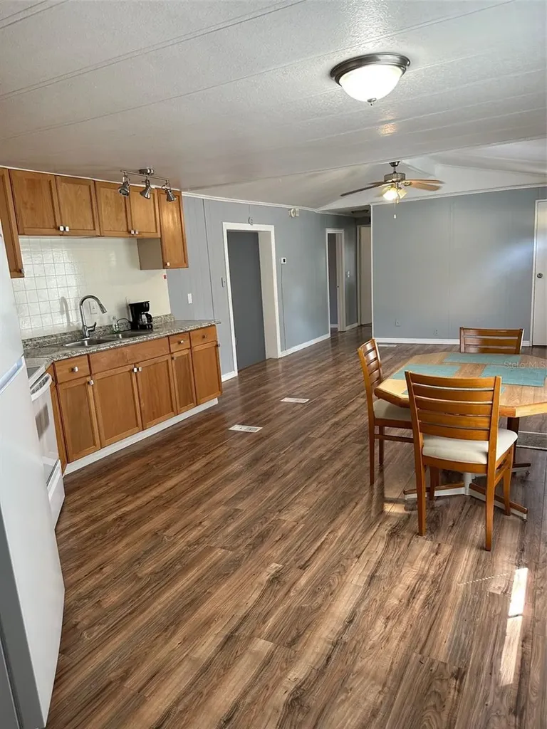 17110 Live Oak Lane Montverde FL 34756