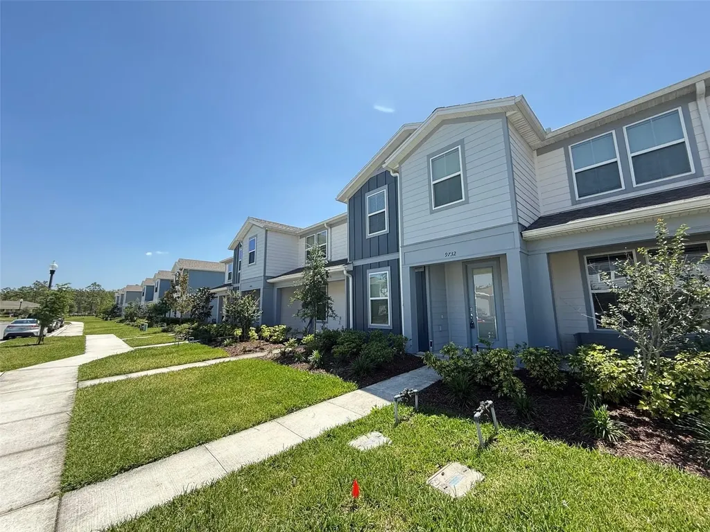 9732 Brown Burrow Street Orlando FL 32829