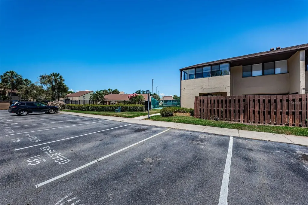 781 Village Lake Terrace N St Petersburg FL 33716