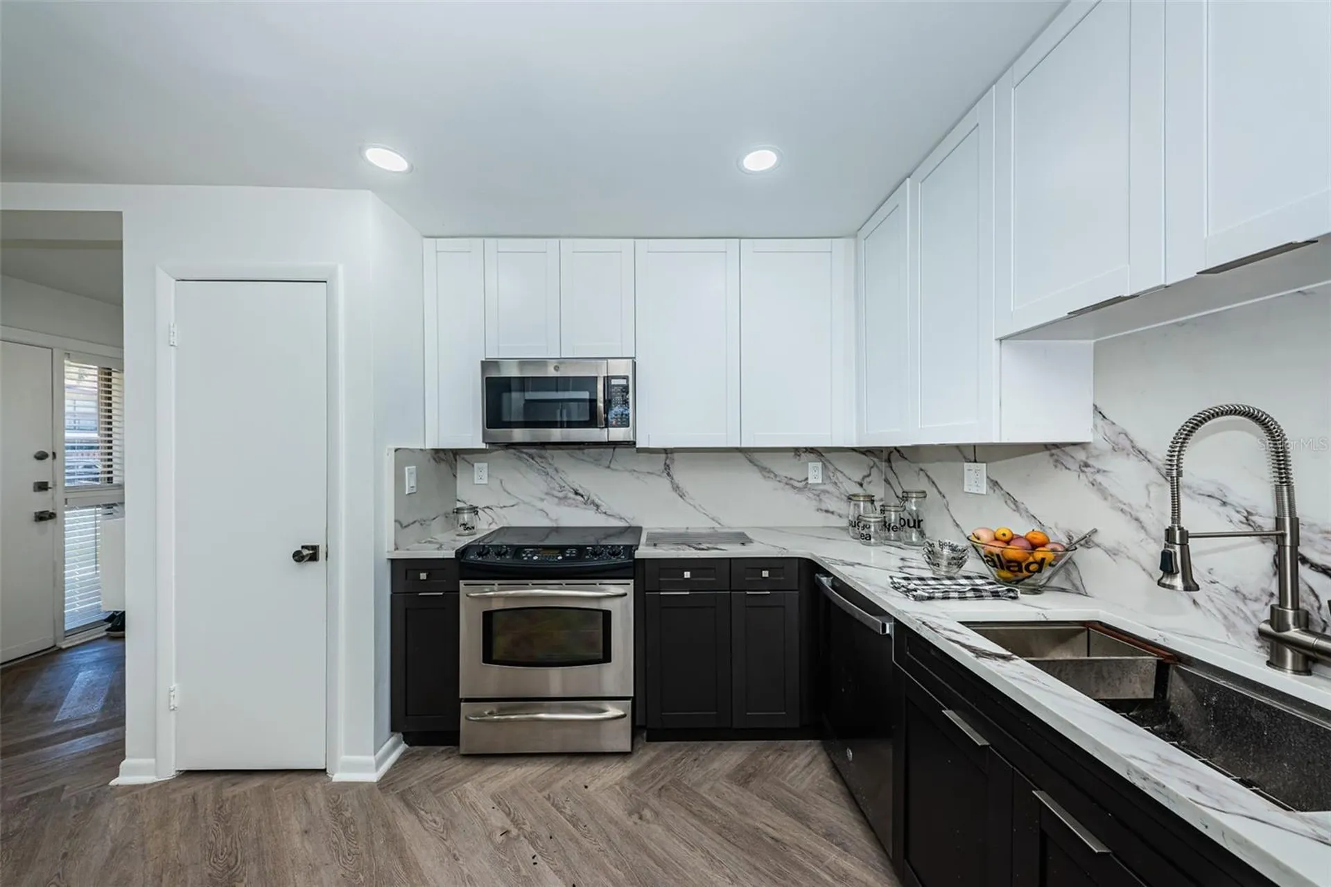 781 Village Lake Terrace N St Petersburg FL 33716