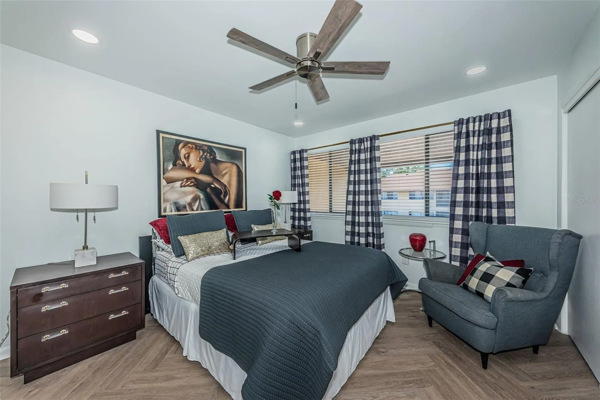 781 Village Lake Terrace N St Petersburg FL 33716