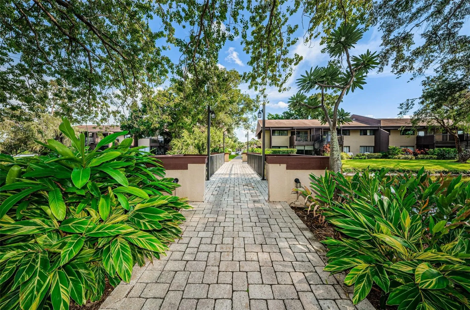 781 Village Lake Terrace N St Petersburg FL 33716
