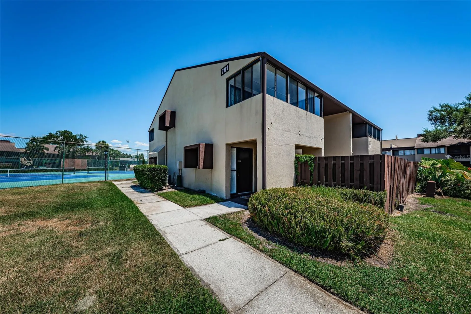 781 Village Lake Terrace N St Petersburg FL 33716
