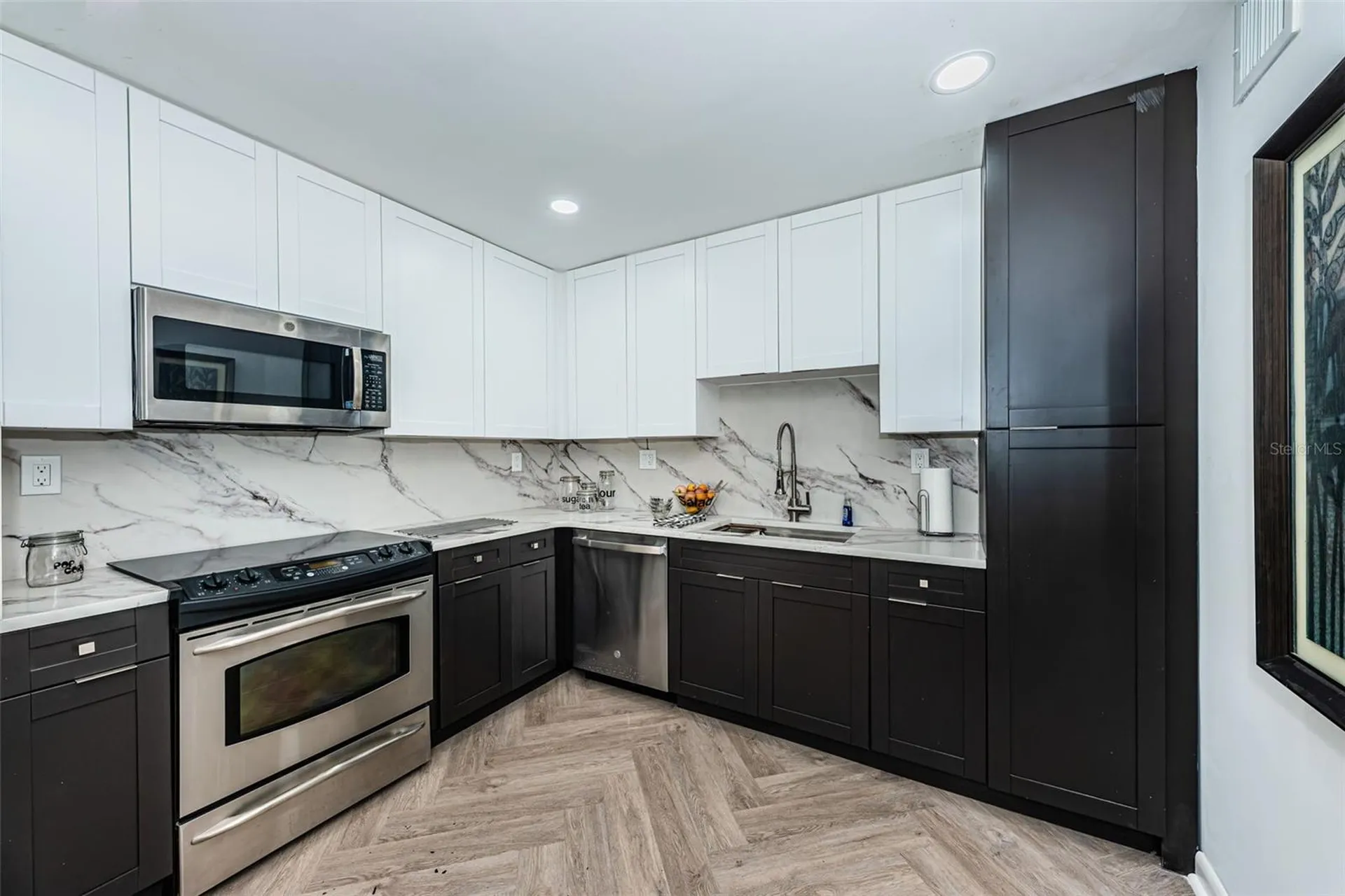 781 Village Lake Terrace N St Petersburg FL 33716