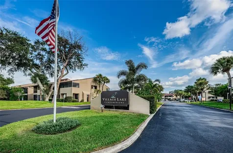 781 Village Lake Terrace N St Petersburg FL 33716