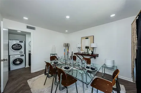 781 Village Lake Terrace N St Petersburg FL 33716