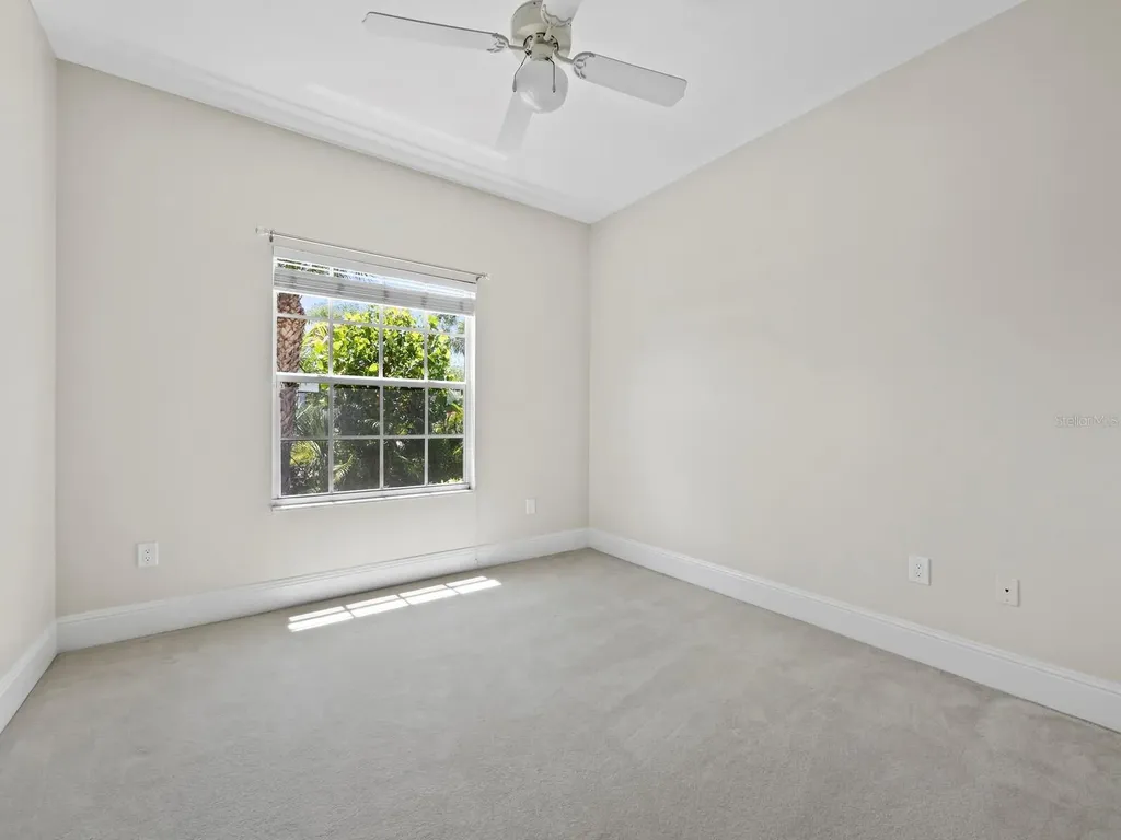 819 Paradise Way Sarasota FL 34242