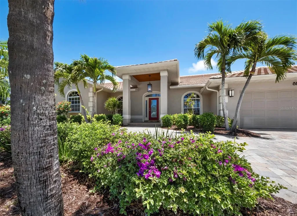 819 Paradise Way Sarasota FL 34242