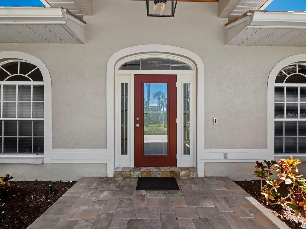 819 Paradise Way Sarasota FL 34242