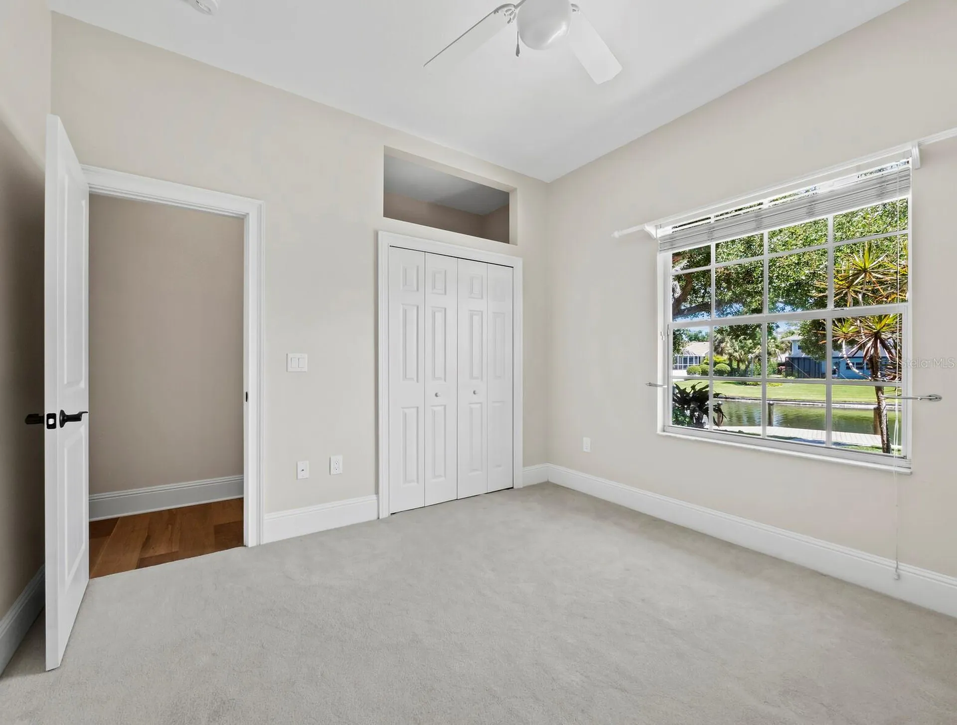 819 Paradise Way Sarasota FL 34242