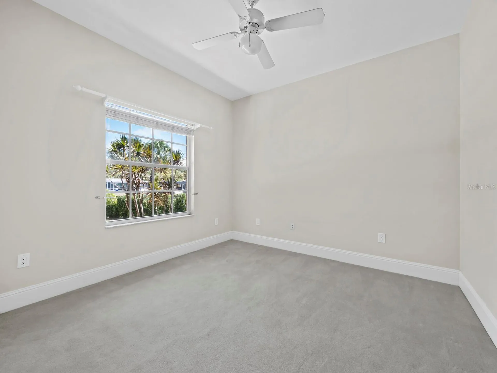 819 Paradise Way Sarasota FL 34242