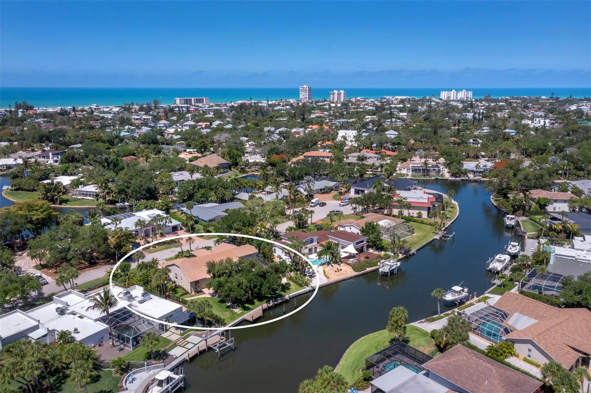 819 Paradise Way Sarasota FL 34242