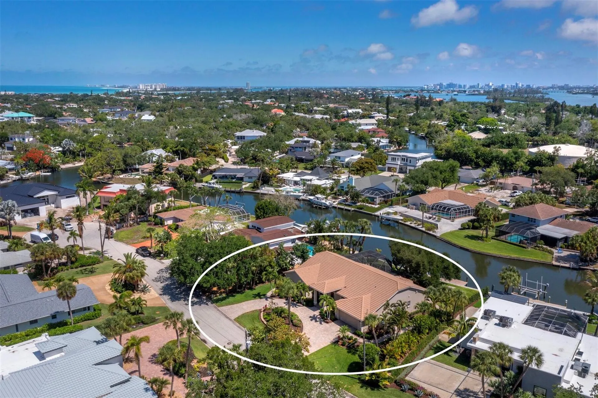 819 Paradise Way Sarasota FL 34242