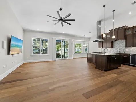 819 Paradise Way Sarasota FL 34242
