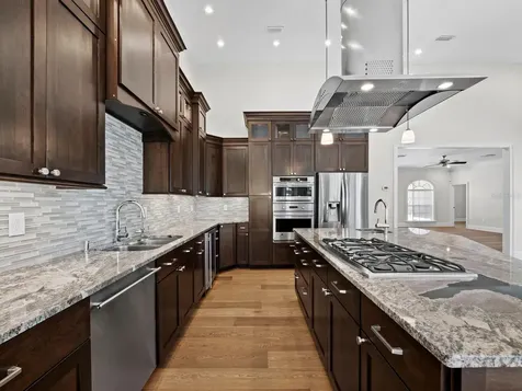 819 Paradise Way Sarasota FL 34242
