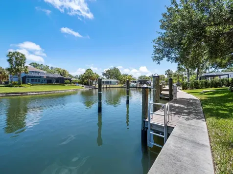 819 Paradise Way Sarasota FL 34242