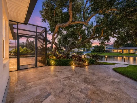 819 Paradise Way Sarasota FL 34242