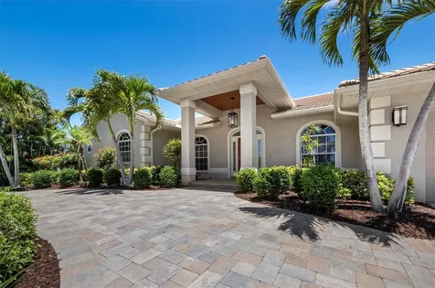 819 Paradise Way Sarasota FL 34242