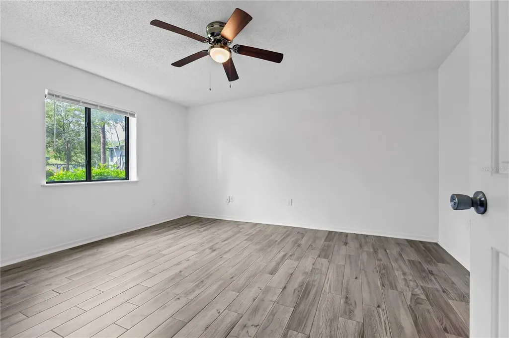 196 Riverbend Drive Altamonte Springs FL 32714