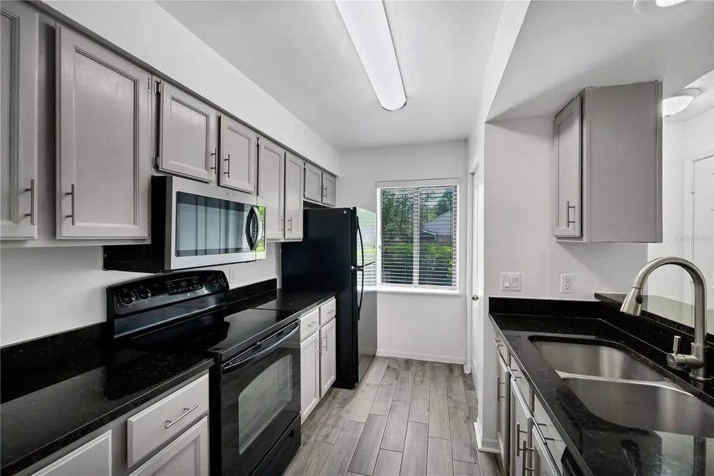 196 Riverbend Drive Altamonte Springs FL 32714