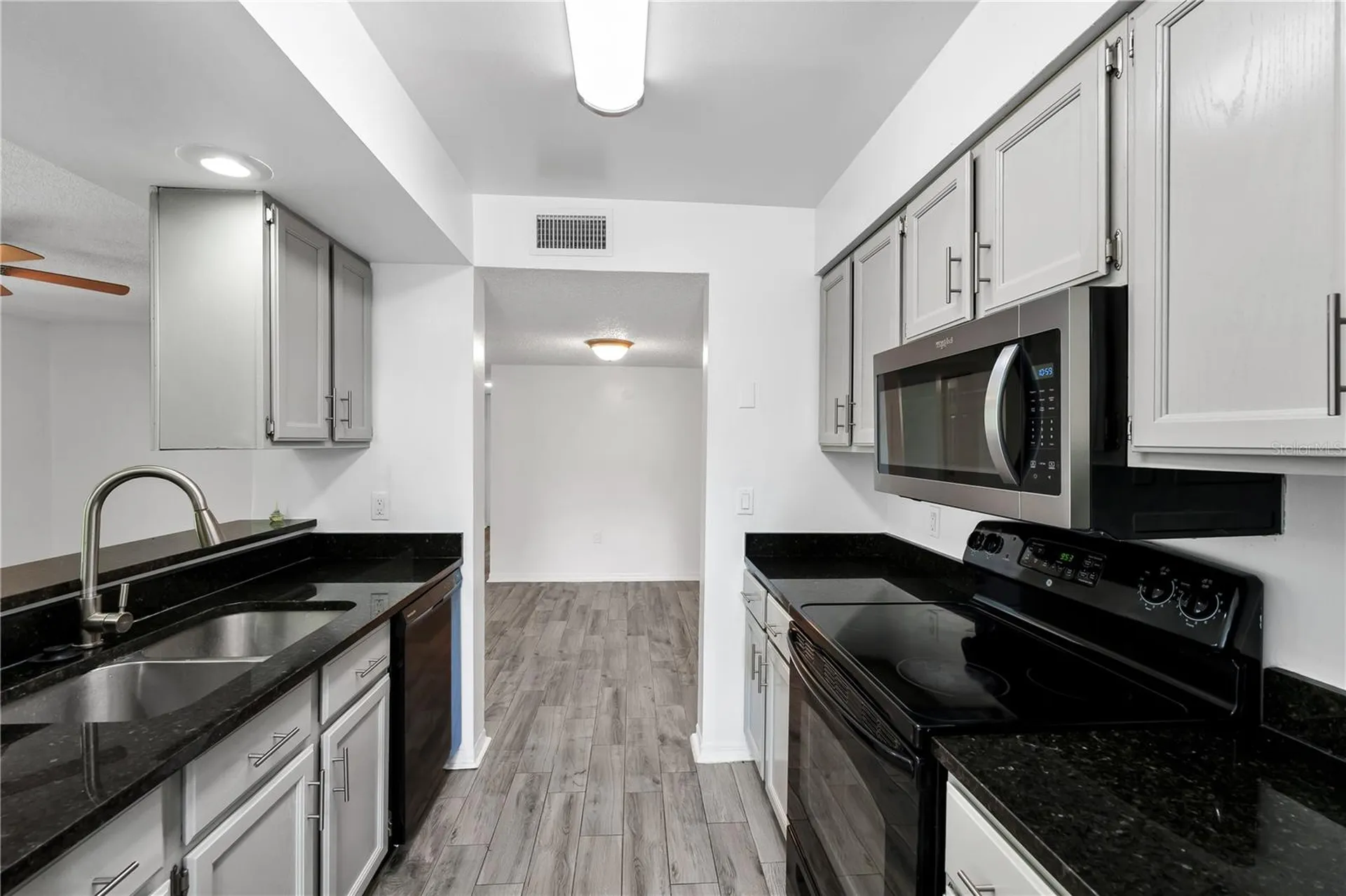 196 Riverbend Drive Altamonte Springs FL 32714