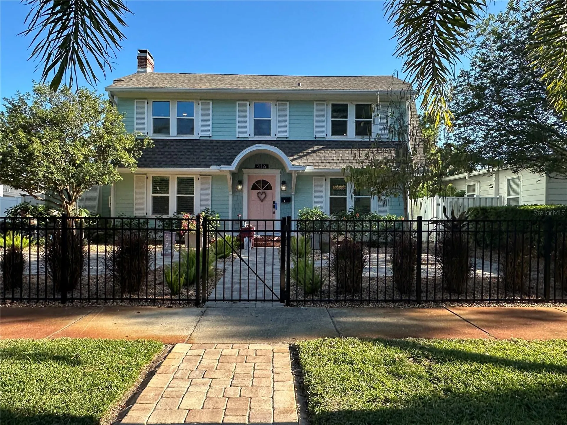 416 15th Avenue NE St Petersburg FL 33704