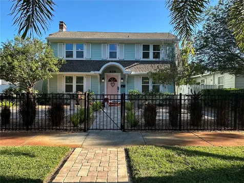 416 15TH Avenue NE St Petersburg FL 33704