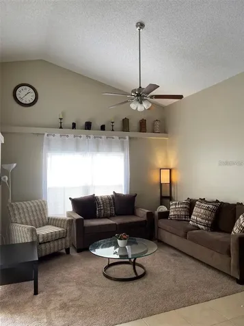 519 Thousand Oaks Boulevard Davenport FL 33896