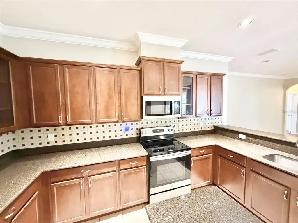 1868 Lorenzo Lane Oviedo FL 32765