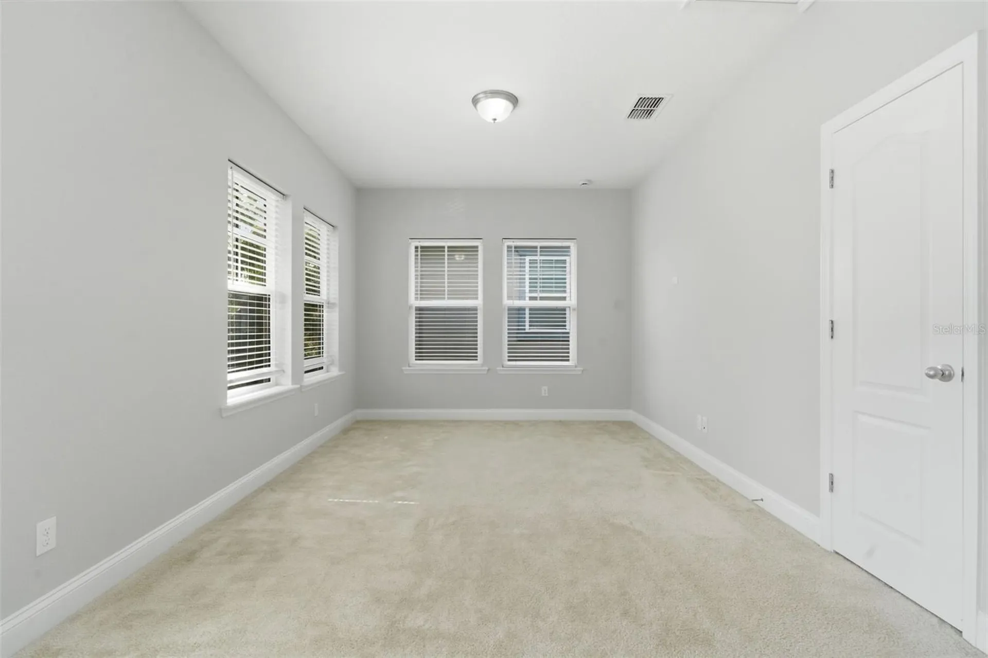 13856 Eliot Avenue Orlando FL 32827