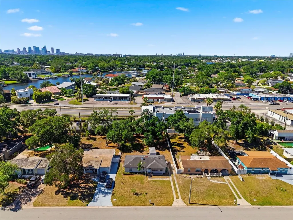 1712 W Ferris Avenue Tampa FL 33603
