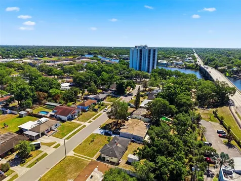 1712 W Ferris Avenue Tampa FL 33603