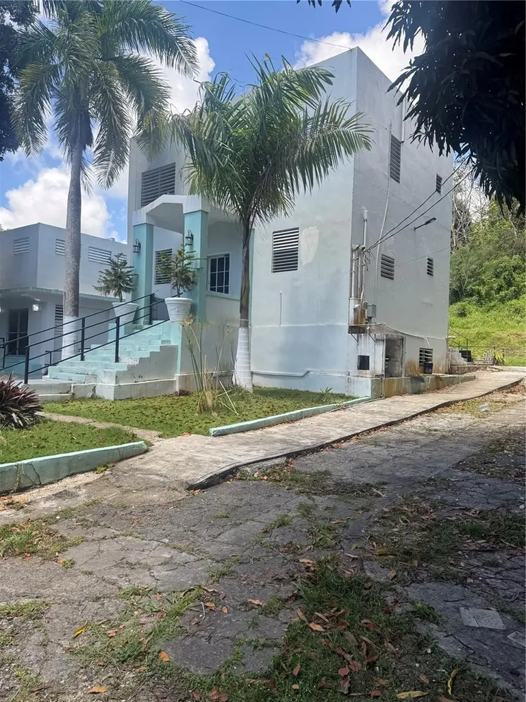 910 Camino Las Flores Humacao PR 00791
