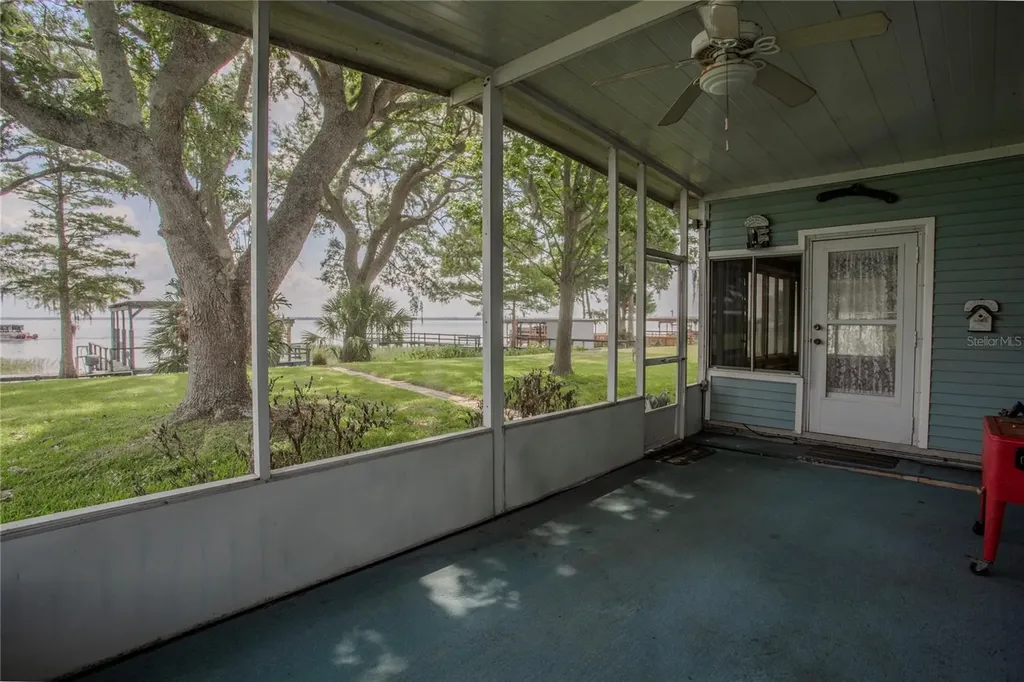 34232 Island Drive Leesburg FL 34788