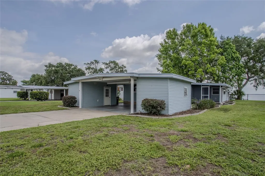 34232 Island Drive Leesburg FL 34788