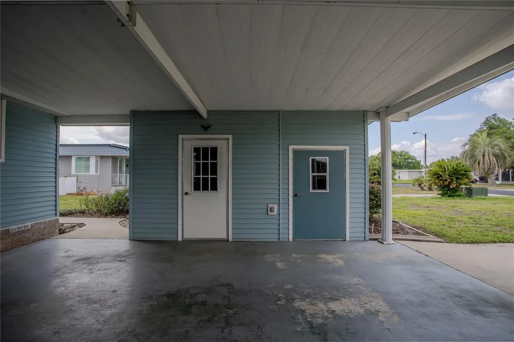 34232 Island Drive Leesburg FL 34788