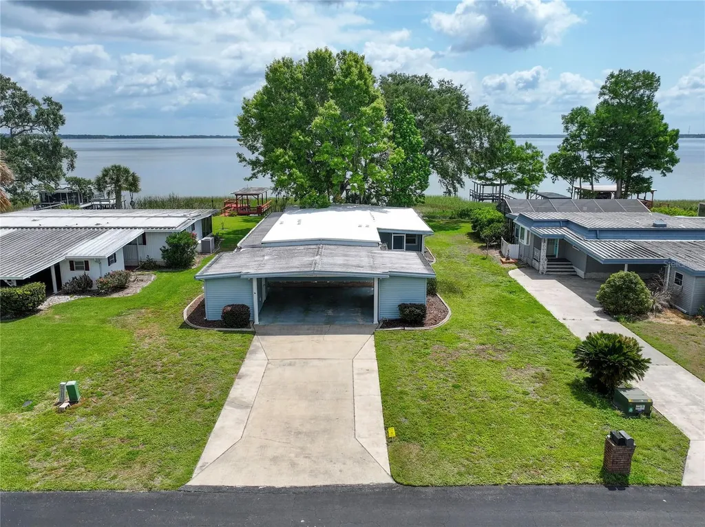 34232 Island Drive Leesburg FL 34788