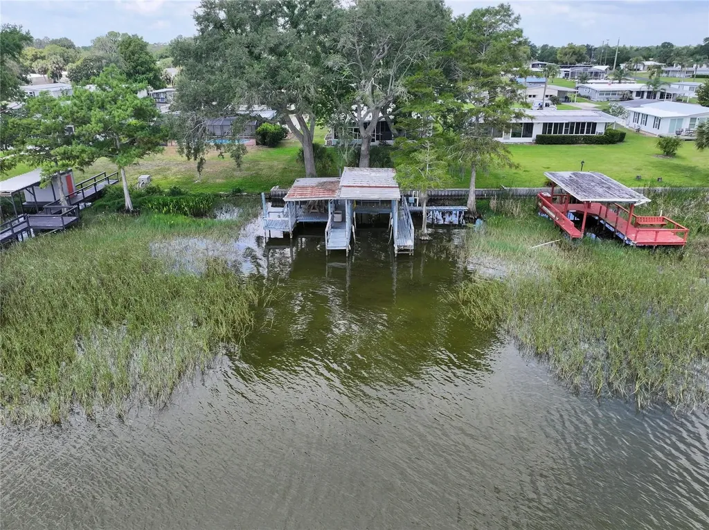 34232 Island Drive Leesburg FL 34788