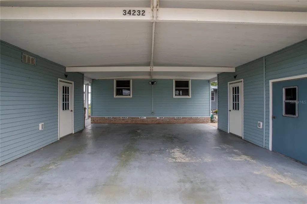 34232 Island Drive Leesburg FL 34788