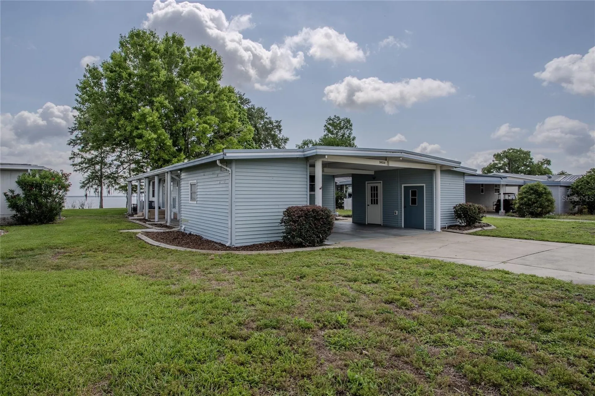 34232 Island Drive Leesburg FL 34788