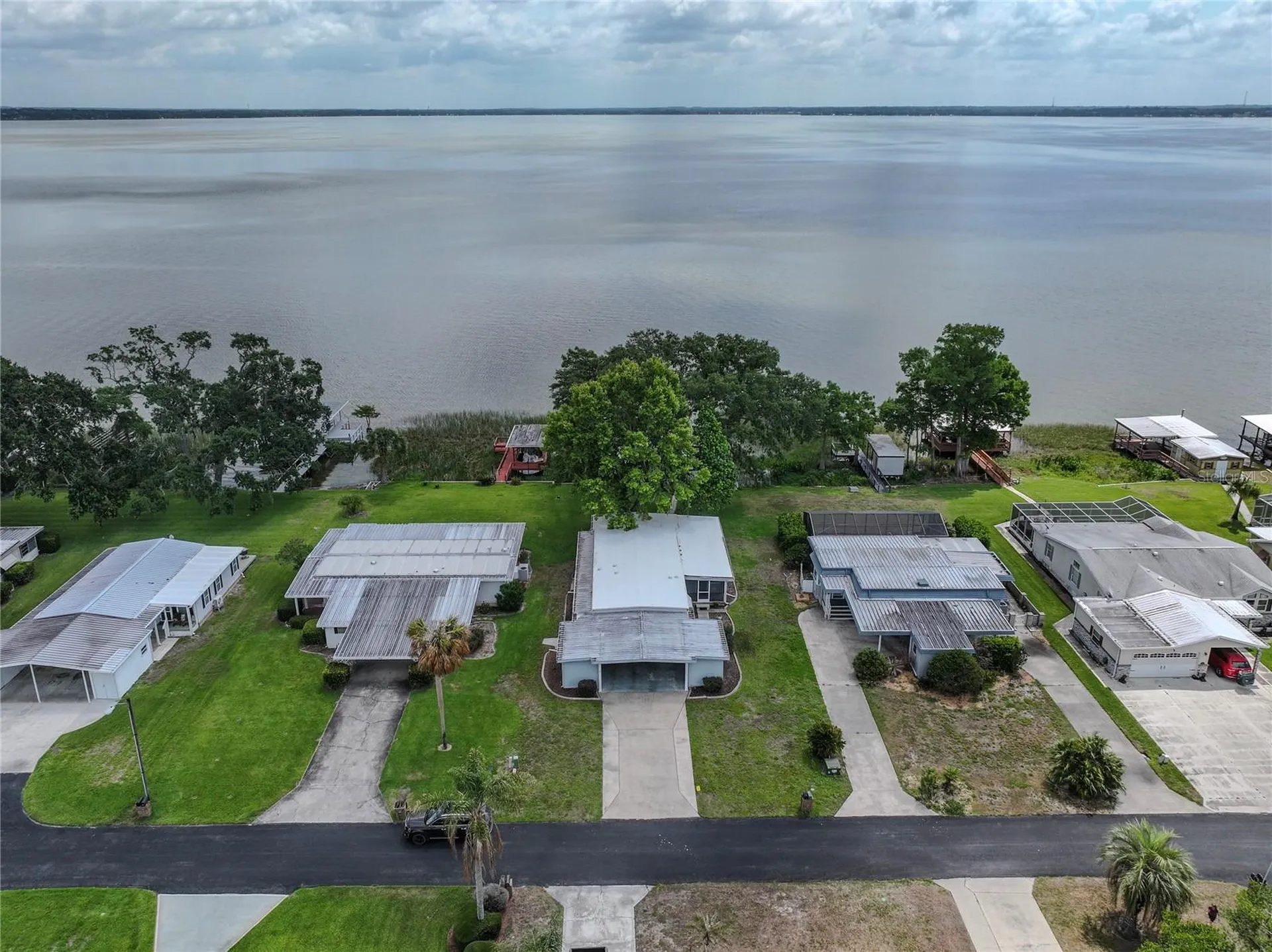 34232 Island Drive Leesburg FL 34788