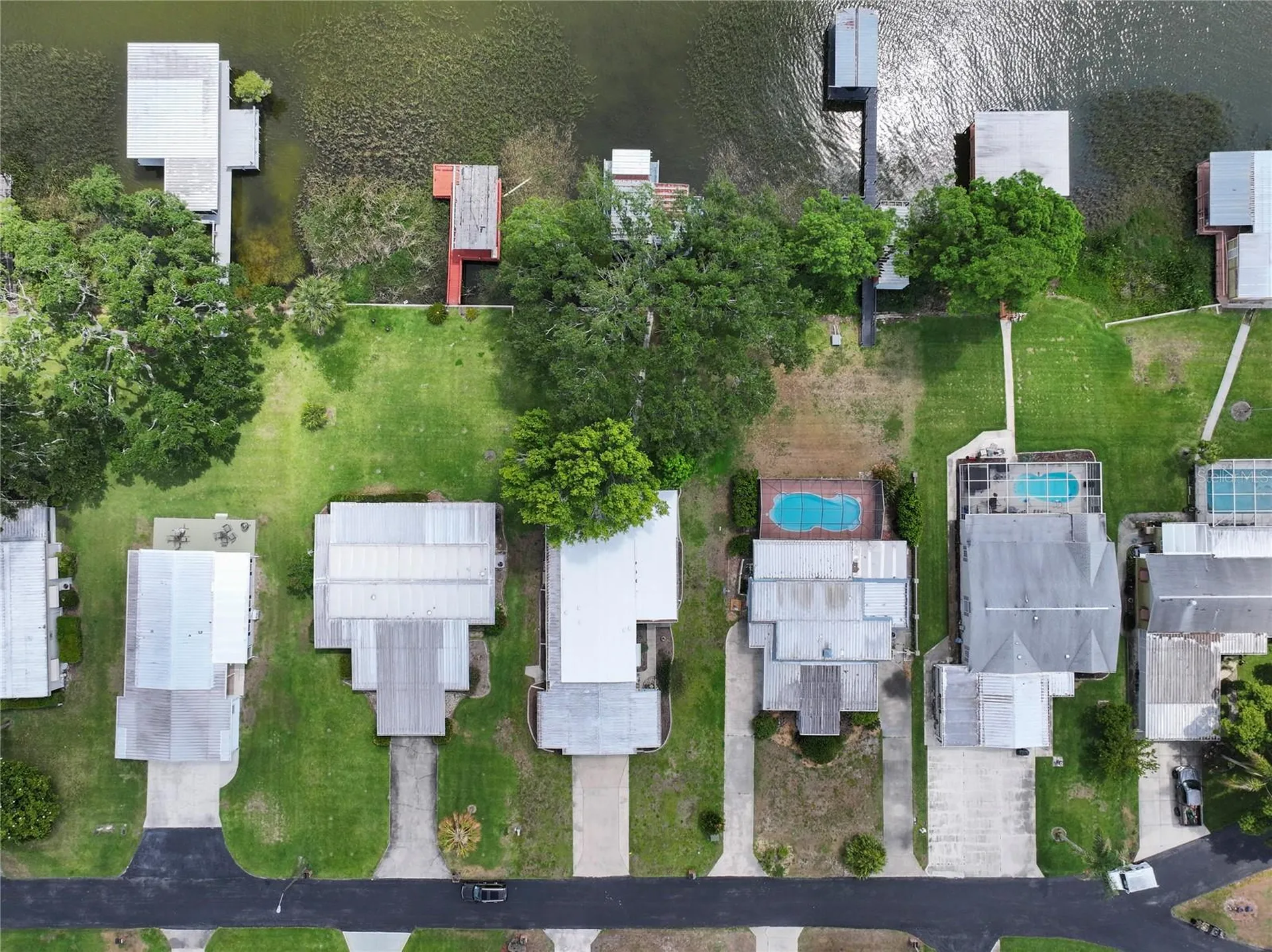 34232 Island Drive Leesburg FL 34788