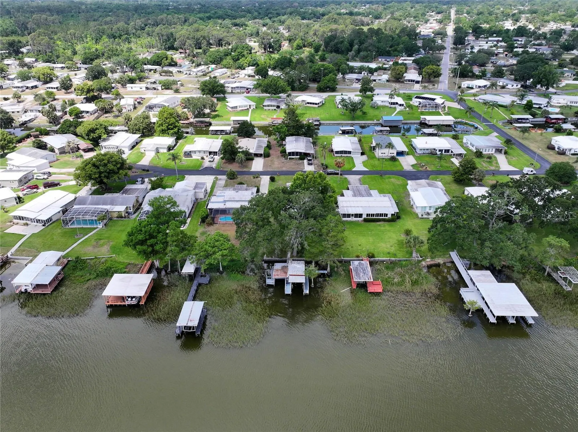 34232 Island Drive Leesburg FL 34788