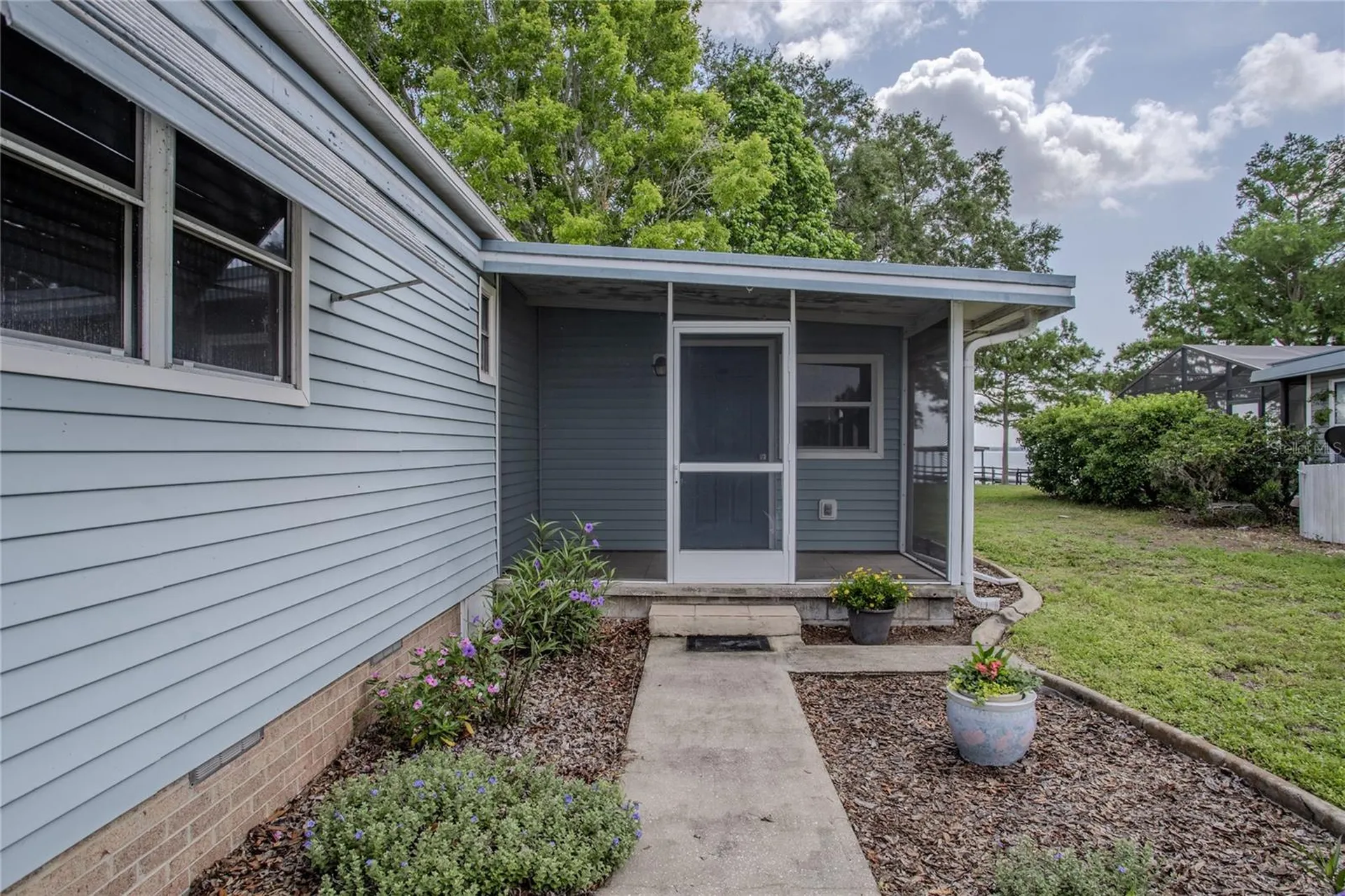 34232 Island Drive Leesburg FL 34788