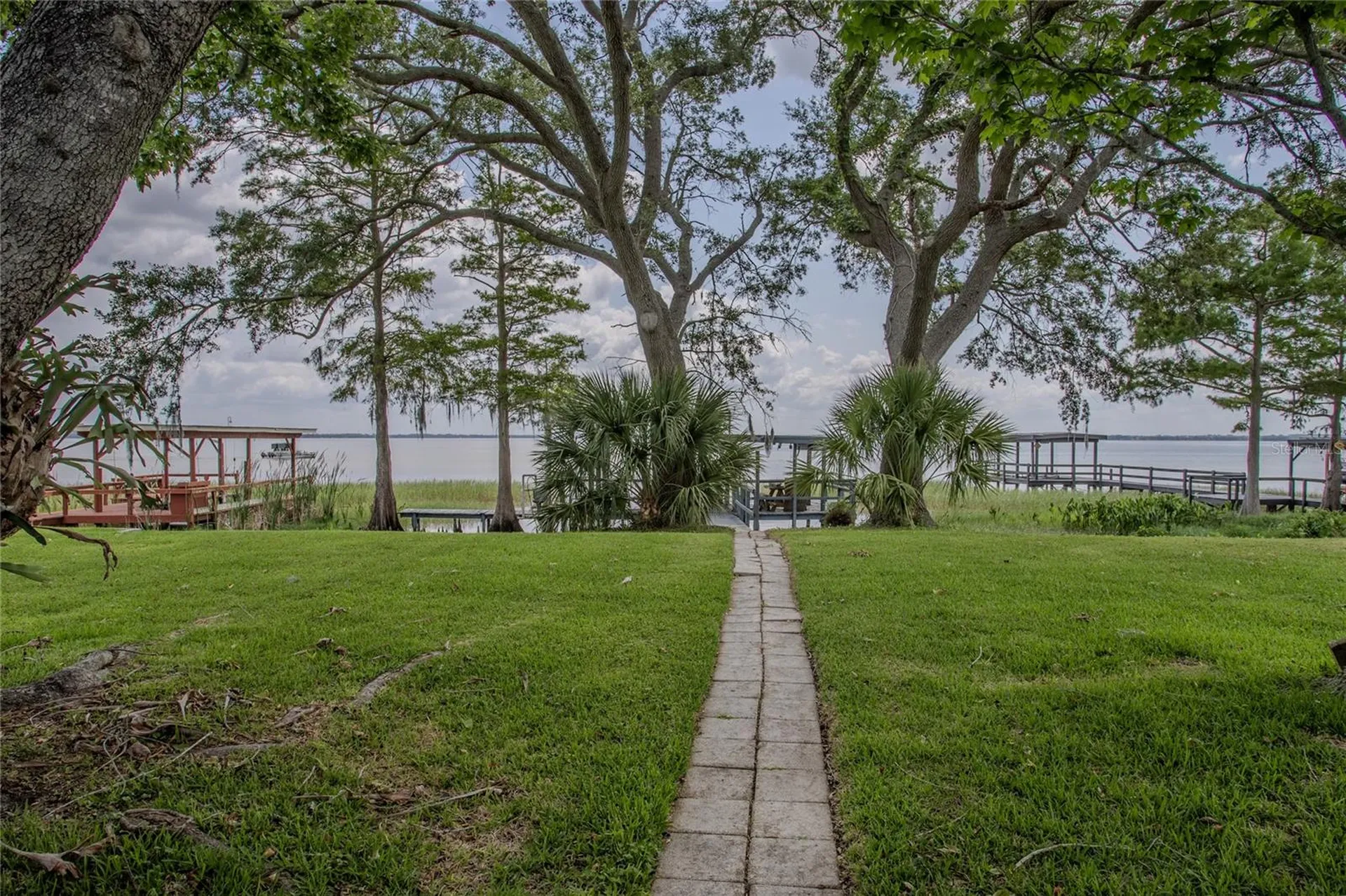 34232 Island Drive Leesburg FL 34788