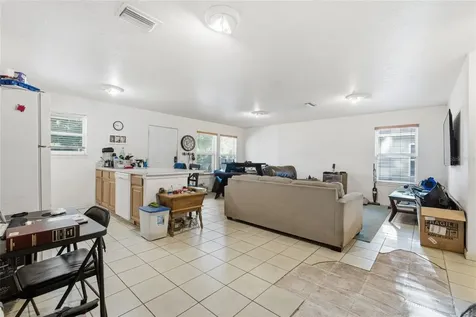 8439 Radio Lane Tampa FL 33619
