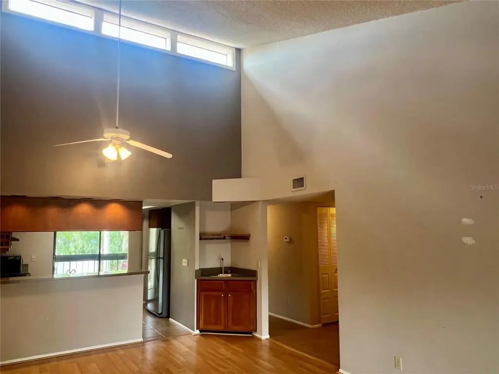 142 Woodlake Wynde Oldsmar FL 34677