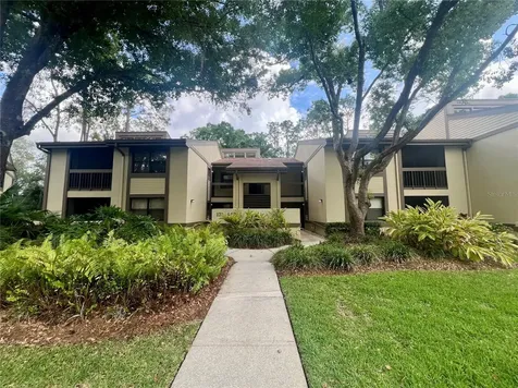 142 Woodlake Wynde Oldsmar FL 34677